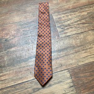 Gucci tie 100% Silk Blue Diamond Print